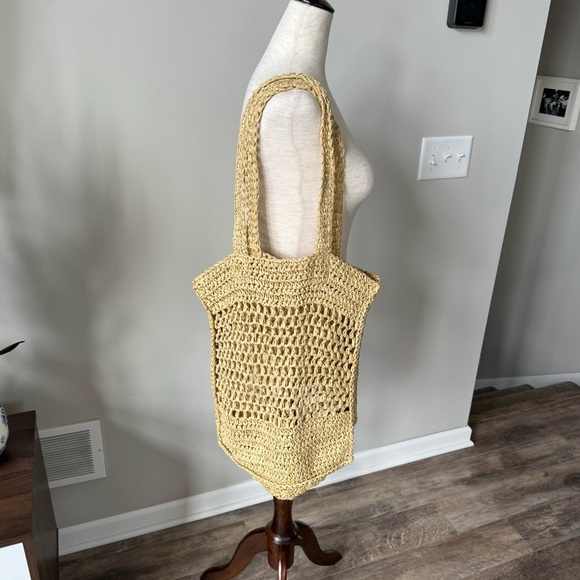 NWOT! Old Navy Straw-Paper Crochet Tote Bag - Elegant Cream Woven Tote Bag - Picture 5 of 5